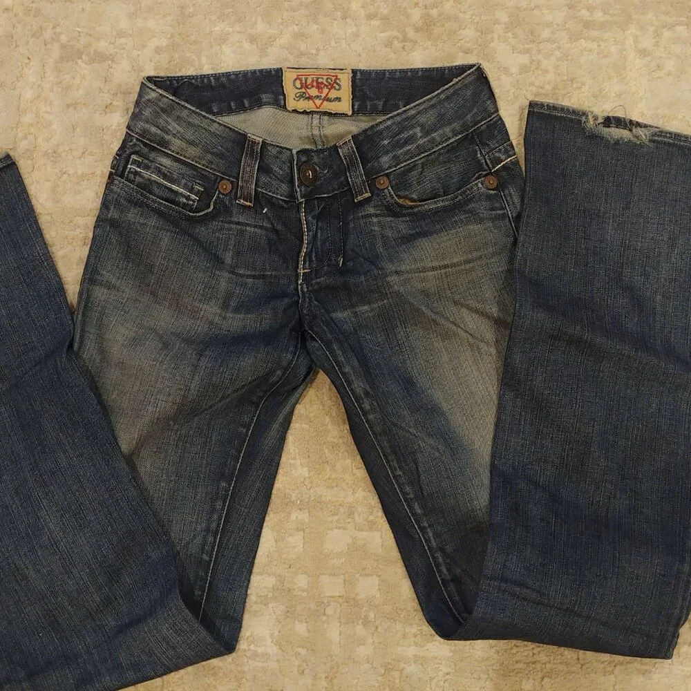 Vintage Guess Premium dark washed low rise flared jeans size 26 Made in USA - Picture 1 of 16